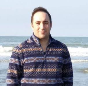 مهندس محمد طهماسبی، دانش‌آموخته کارشناسی ارشد مهندسی عمران از دانشگاه ولونگونگ استرالیا و دارنده گواهینامه حرفه‌ای مدیریت پروژه (PMP) از مؤسسه مدیریت پروژه آمریکا (PMI)