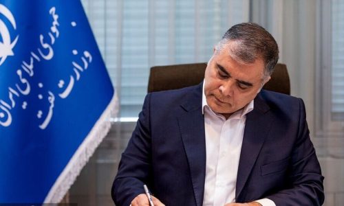 قدردانی پاک‌نژاد از کارکنان صنعت نفت