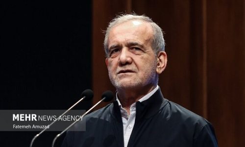 پزشکیان: علم و دانش باید گرهی از مشکلات مردم باز کند