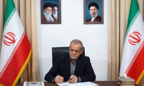 پزشکیان قهرمانی تیم ملی المپیاد نجوم و اختر فیزیک ایران را تبریک گفت