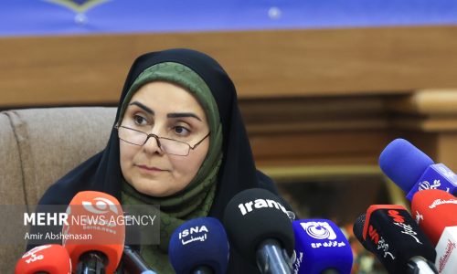 صادق: پرداخت تسهیلات ۲۰۰ میلیون تومانی مسکن نباید به تأخیر بیفتد