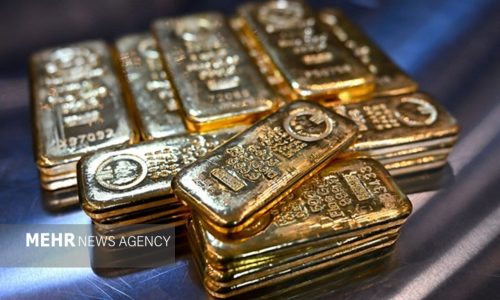 کاهش قیمت طلا در بازارهای جهانی هم‌زمان با تقویت شاخص دلار